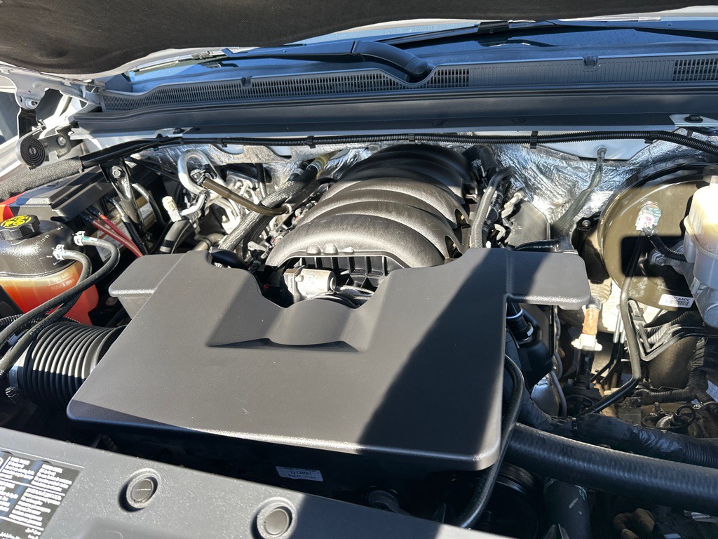 2018 Chevrolet Suburban Image 25