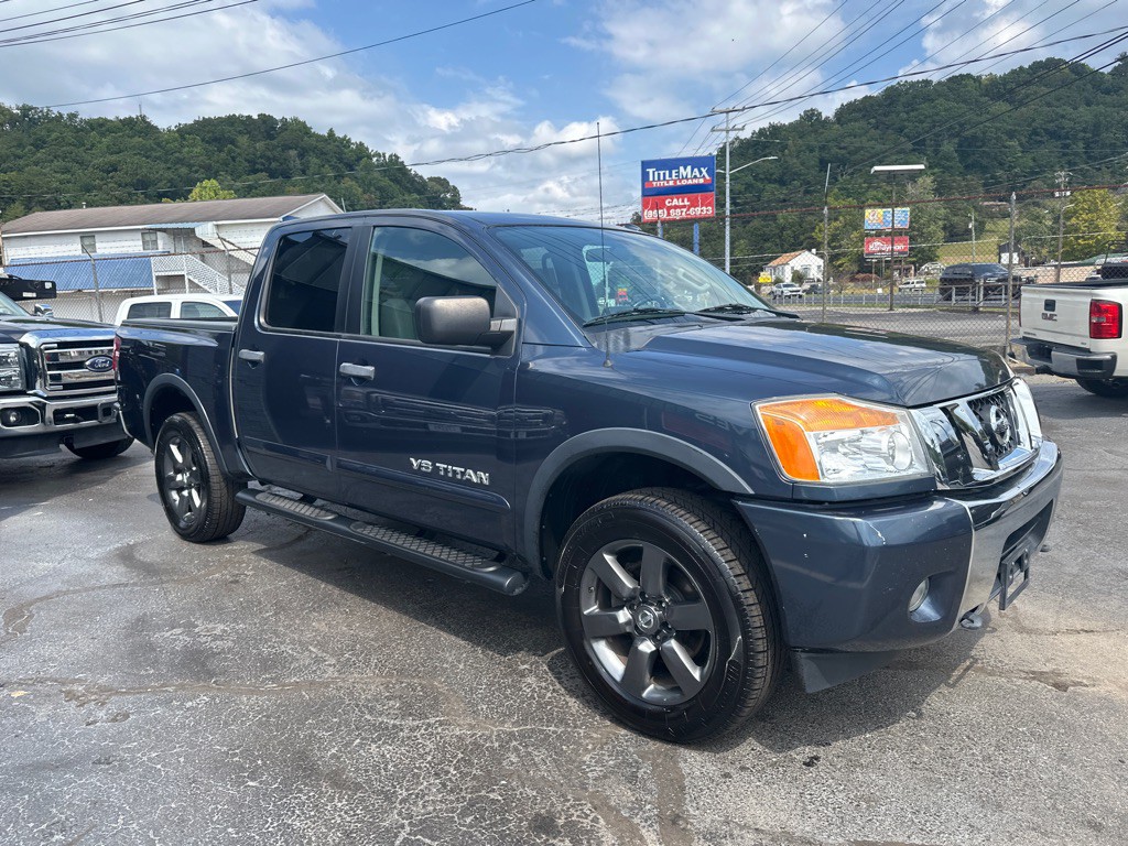 2015 Nissan Titan Image 4