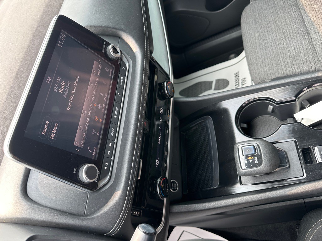 2021 Nissan Rogue Image 17