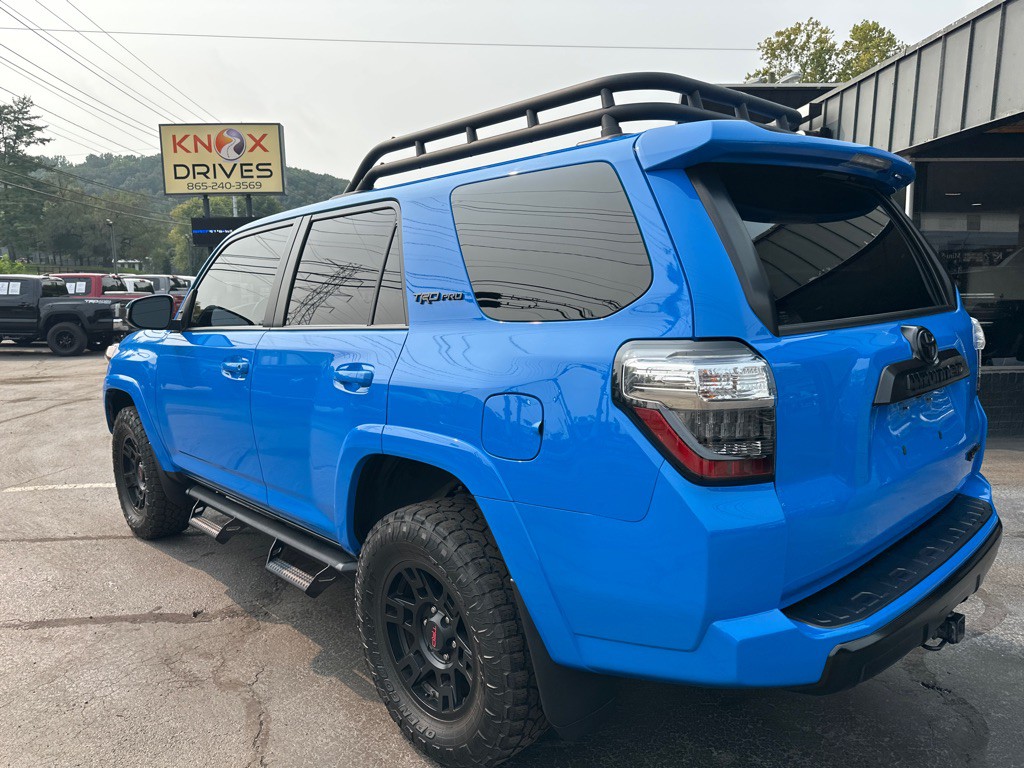 2019 Toyota 4Runner Image 2