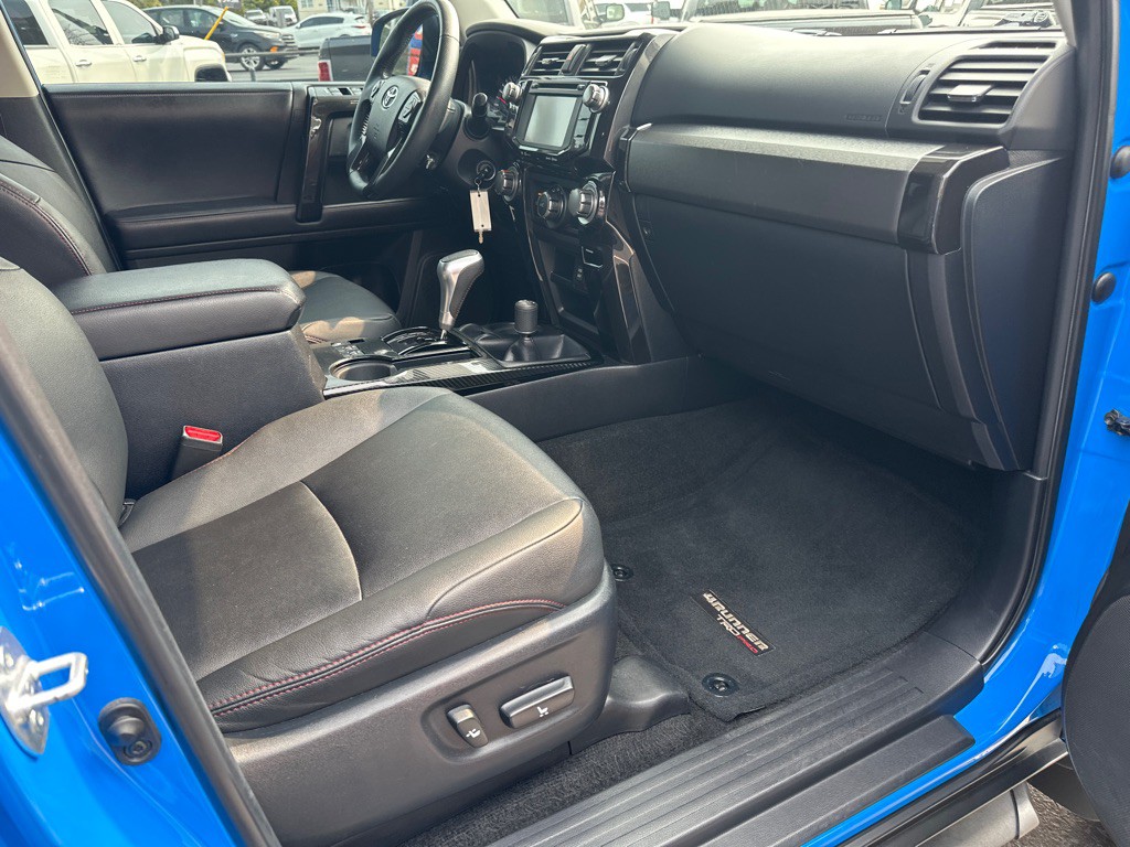 2019 Toyota 4Runner Image 8