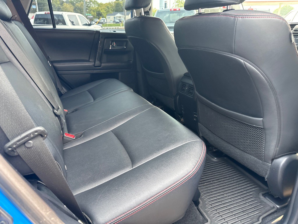 2019 Toyota 4Runner Image 11