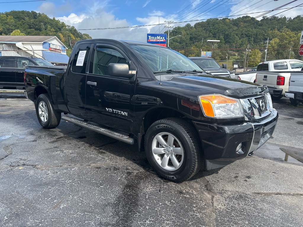 2014 Nissan Titan Image 4