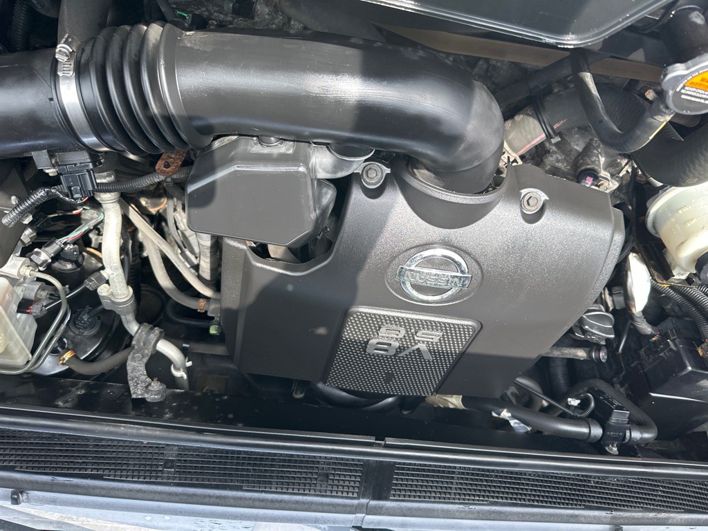 2014 Nissan Titan Image 18