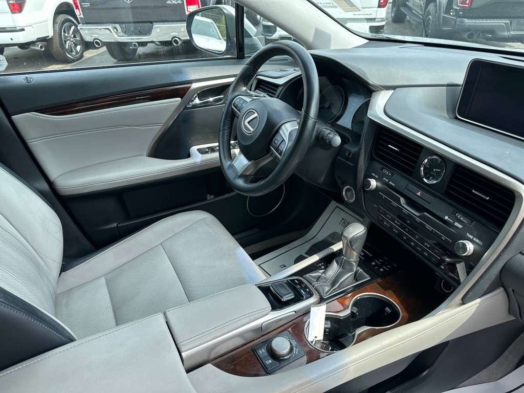 2016 Lexus RX Image 8