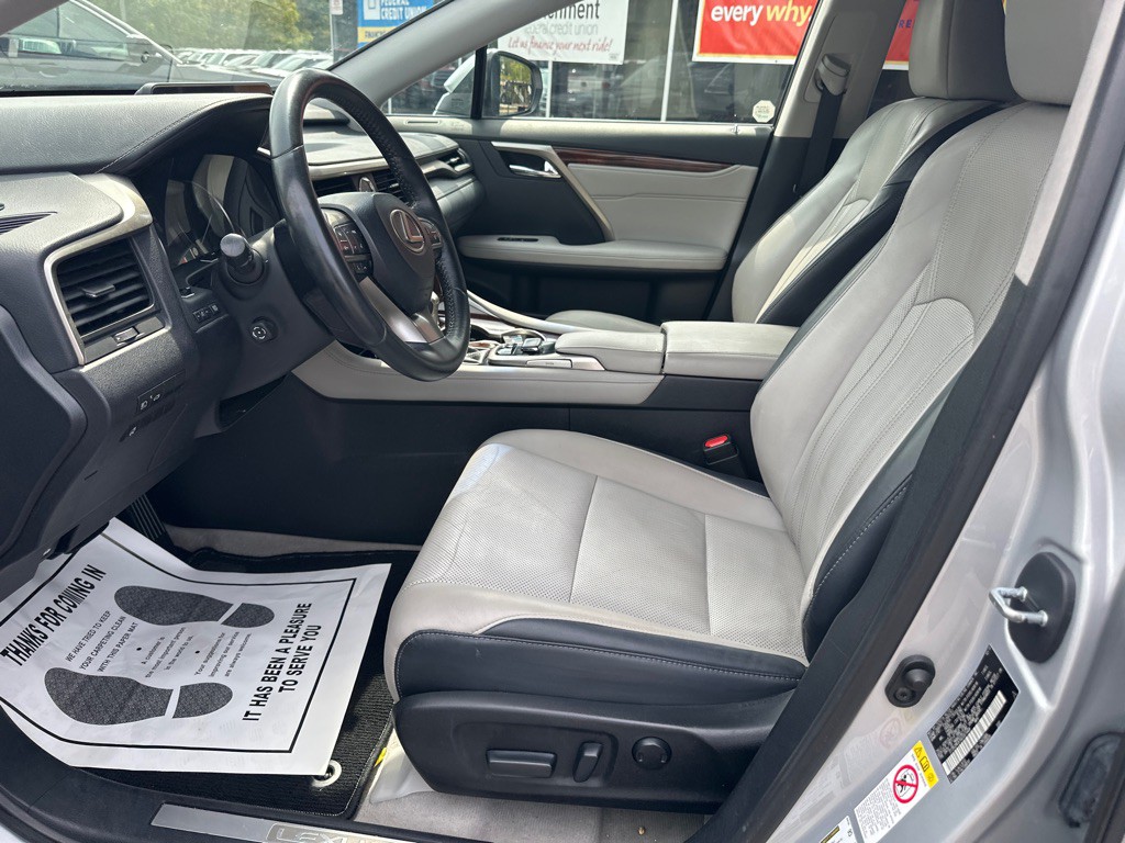 2016 Lexus RX Image 20