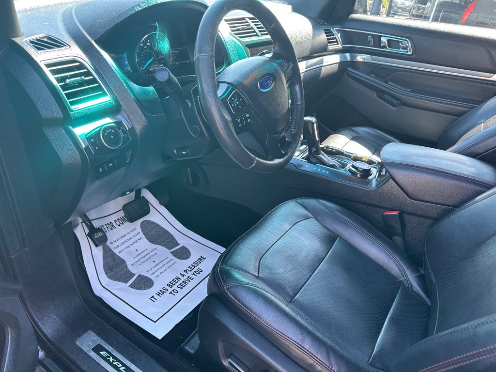 2016 Ford Explorer Image 14