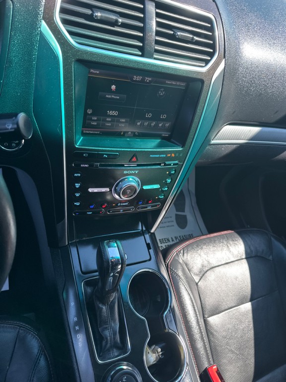 2016 Ford Explorer Image 16