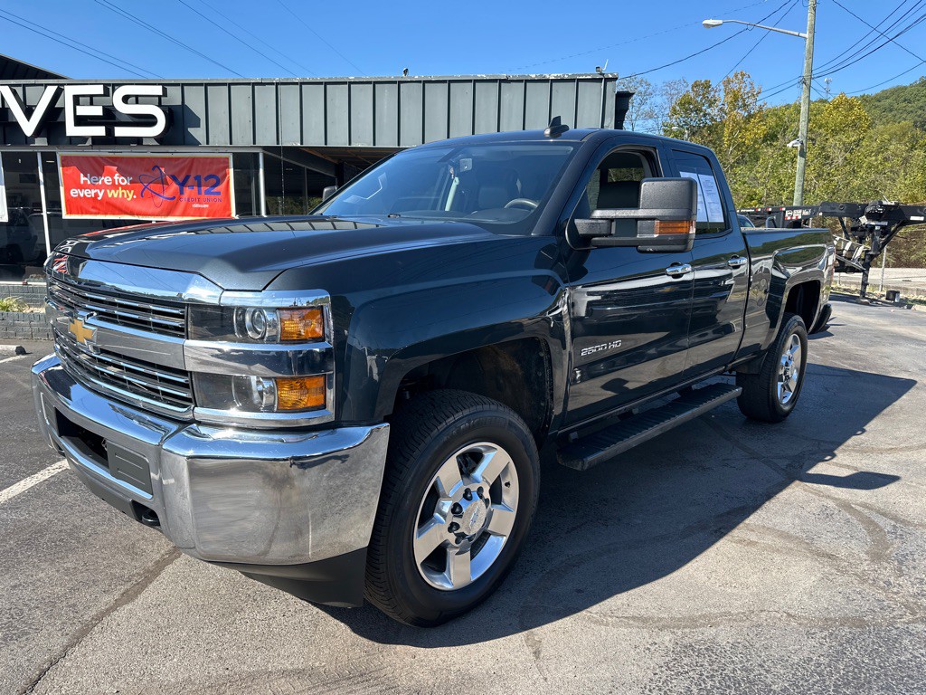 2018 Chevrolet Silverado 1500 Image 1