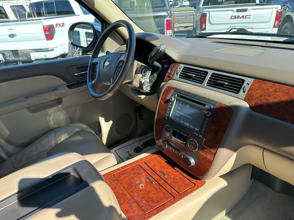 2014 Chevrolet Tahoe Image 8