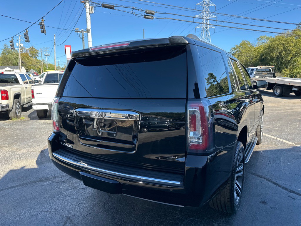 2017 GMC Yukon Image 3