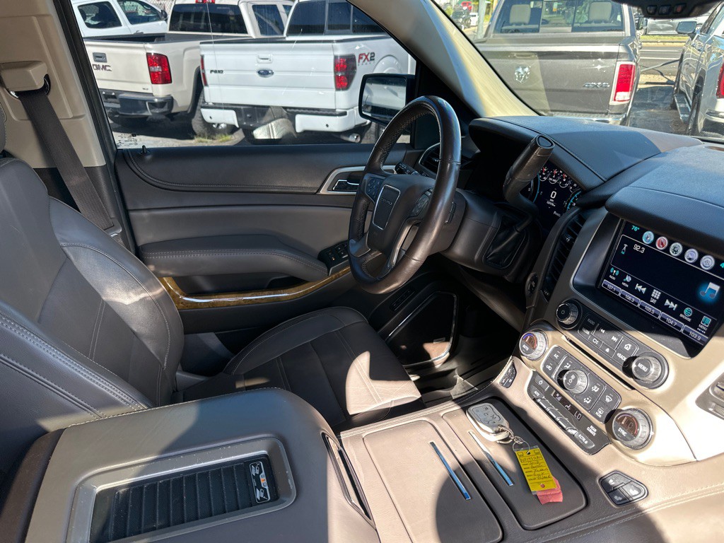 2017 GMC Yukon Image 8