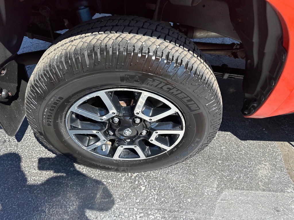 2016 Toyota Tundra Image 11