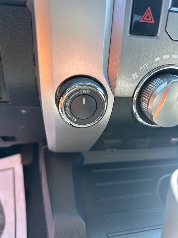 2016 Toyota Tundra Image 18