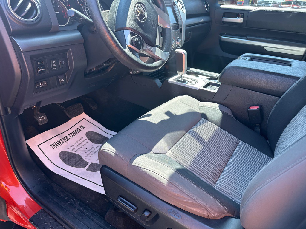 2016 Toyota Tundra Image 12