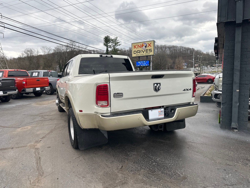 2017 RAM 3500 Image 2