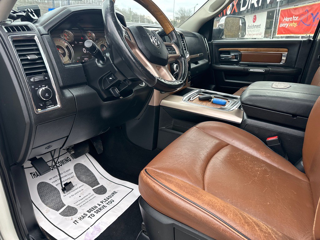 2017 RAM 3500 Image 14