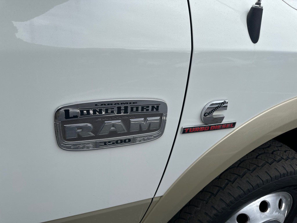 2017 RAM 3500 Image 5