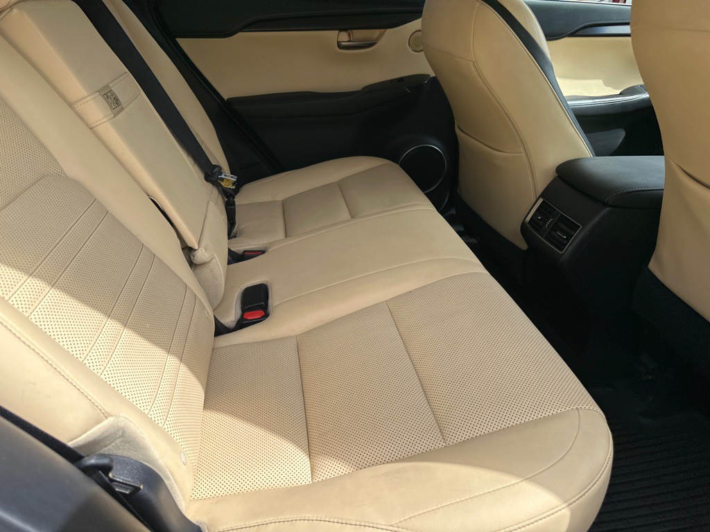 2015 Lexus NX Image 10