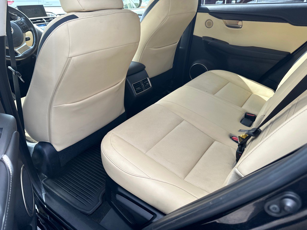 2015 Lexus NX Image 14