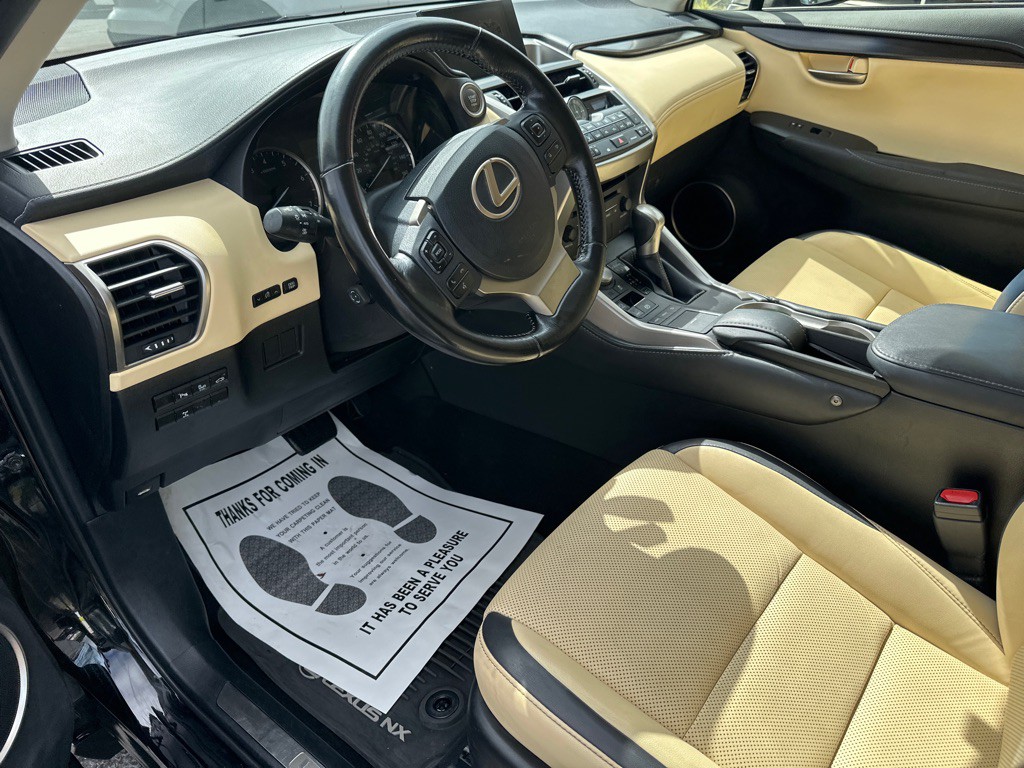 2015 Lexus NX Image 15