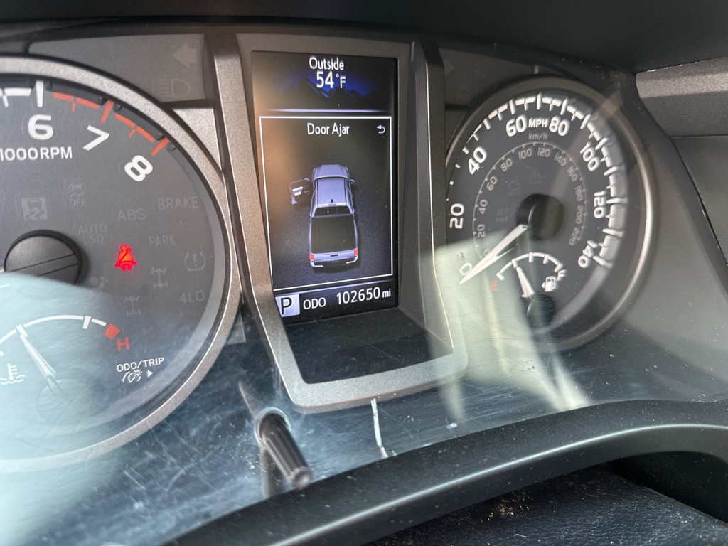 2017 Toyota Tacoma Image 15