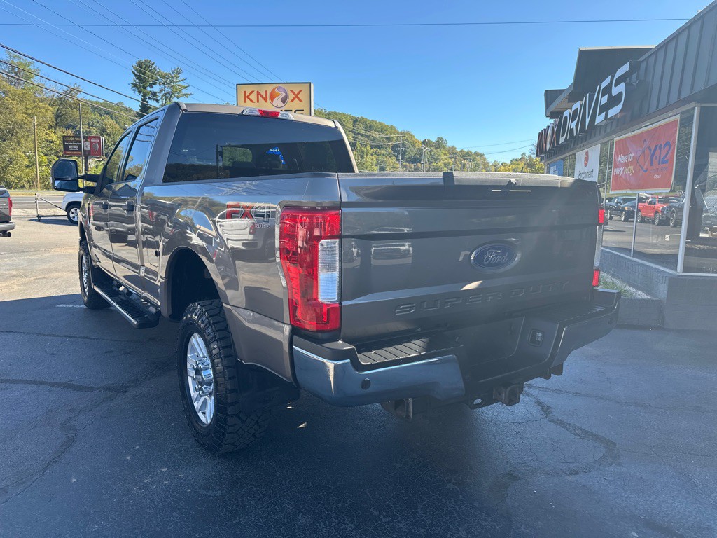 2018 Ford F-250 Image 2