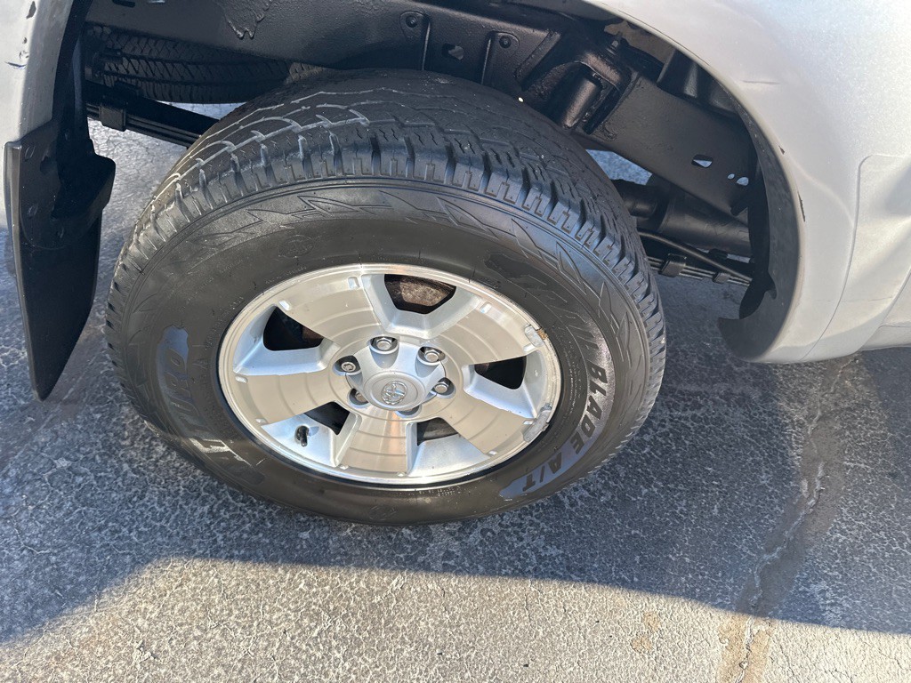 2014 Toyota Tacoma Image 11