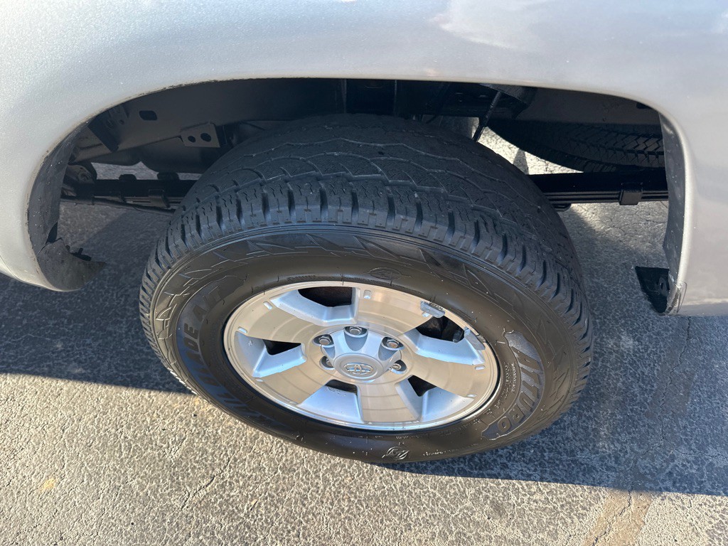 2014 Toyota Tacoma Image 13