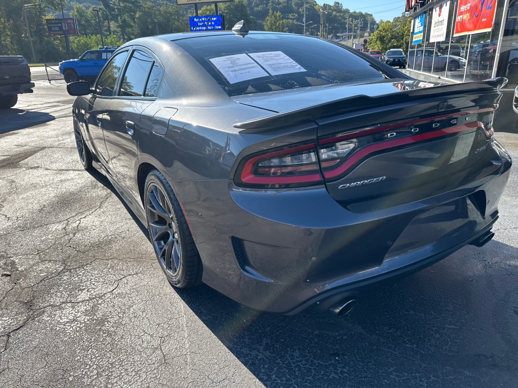 2016 Dodge Charger Image 2