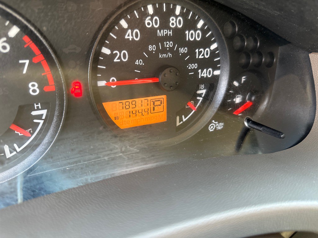 2016 Nissan Frontier Image 14