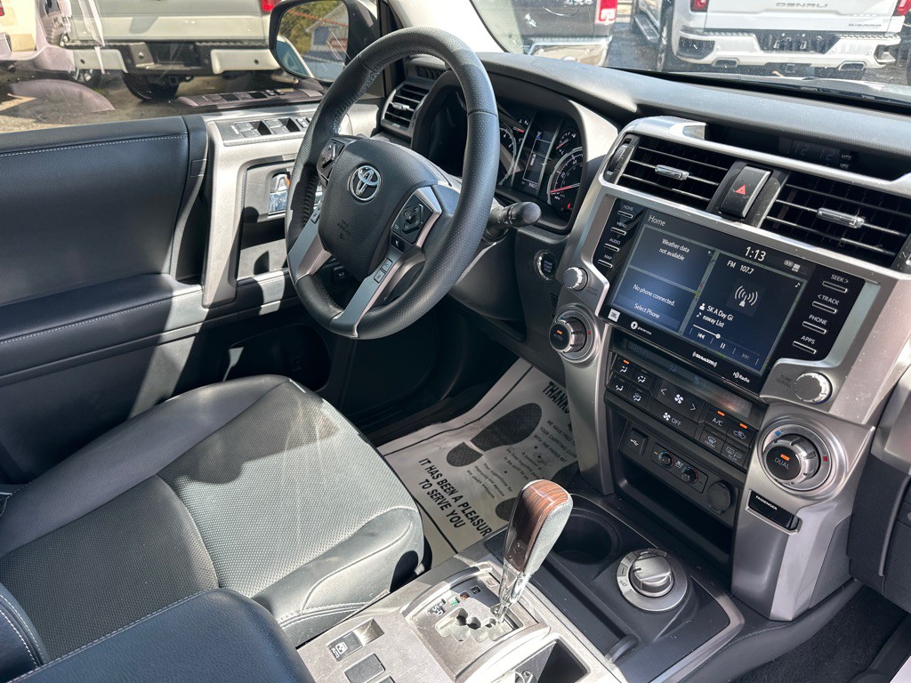 2021 Toyota 4Runner Image 8