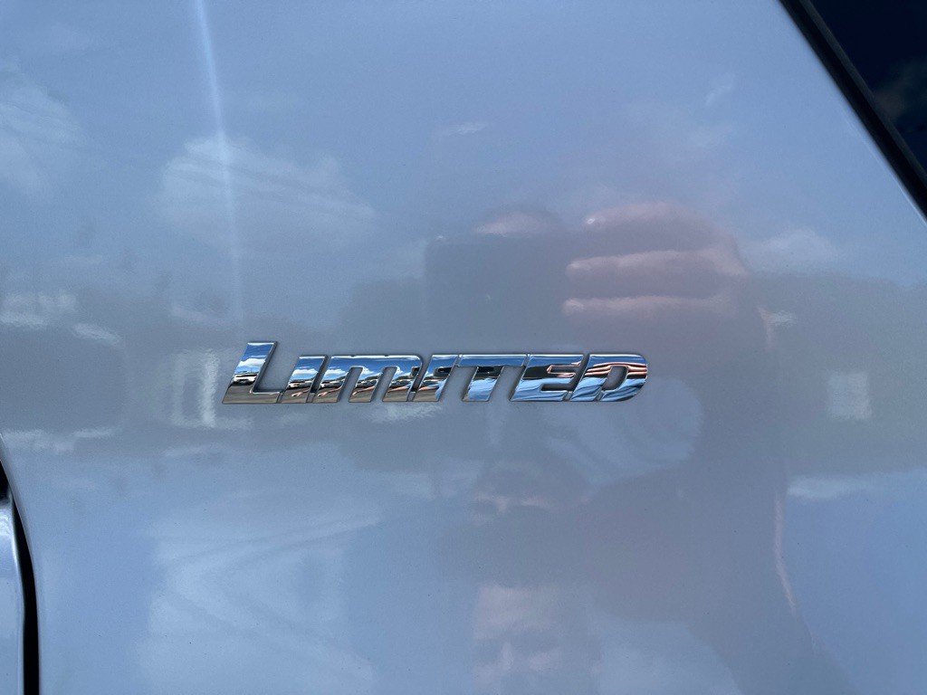2021 Toyota 4Runner Image 13