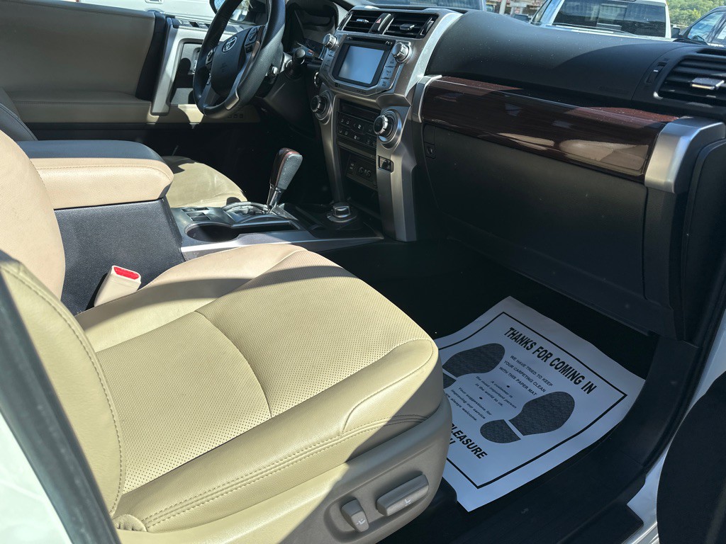 2019 Toyota 4Runner Image 7