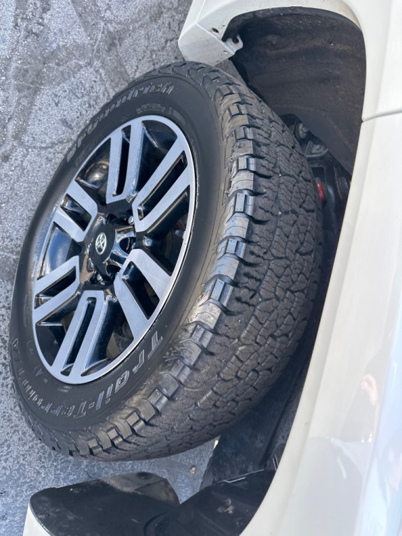 2019 Toyota 4Runner Image 13