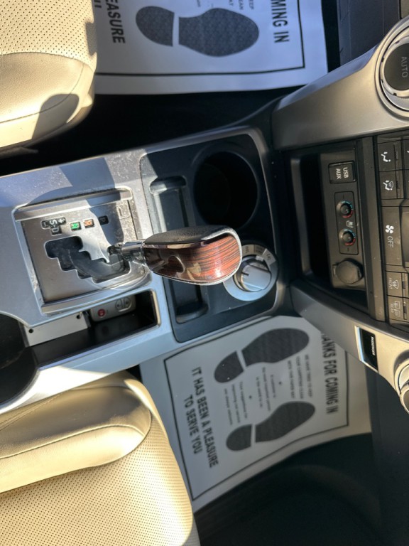2019 Toyota 4Runner Image 17