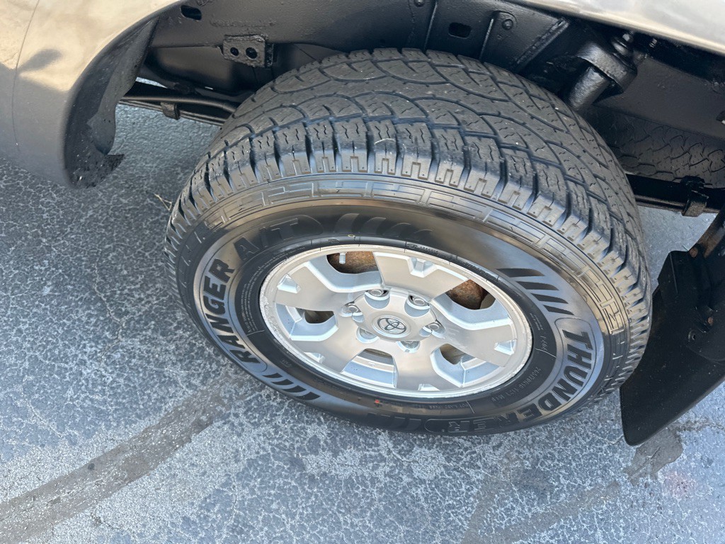 2012 Toyota Tacoma Image 9