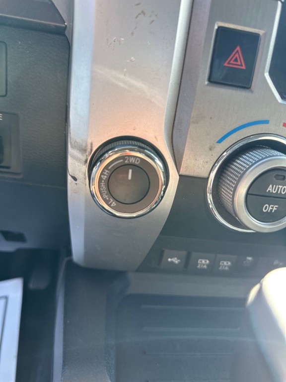 2020 Toyota Tundra Image 16