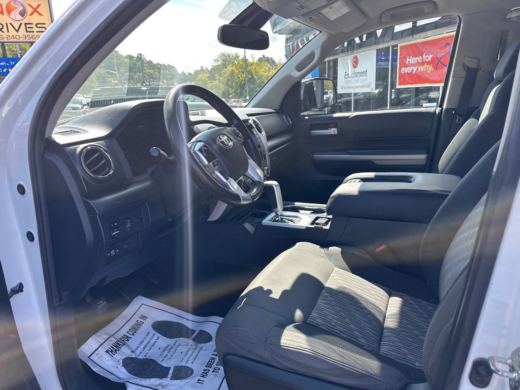 2020 Toyota Tundra Image 17