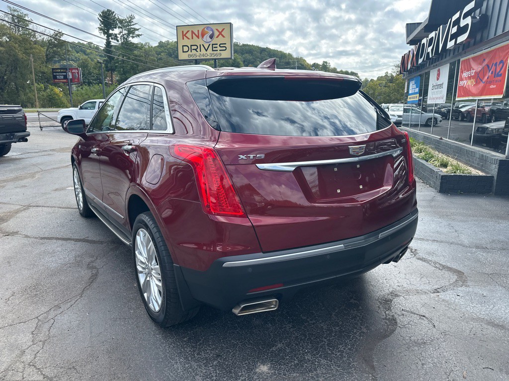 2018 Cadillac XT5 Image 2