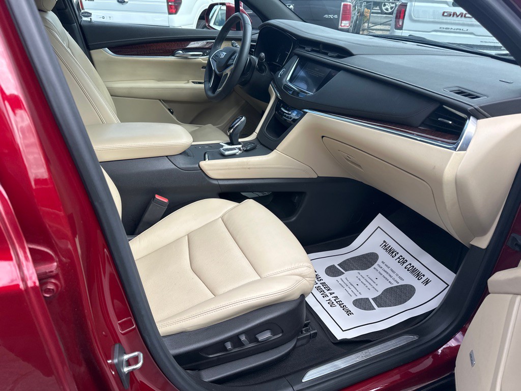 2018 Cadillac XT5 Image 6