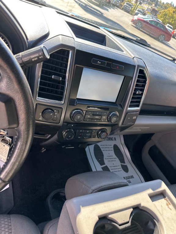 2015 Ford F-150 Image 17