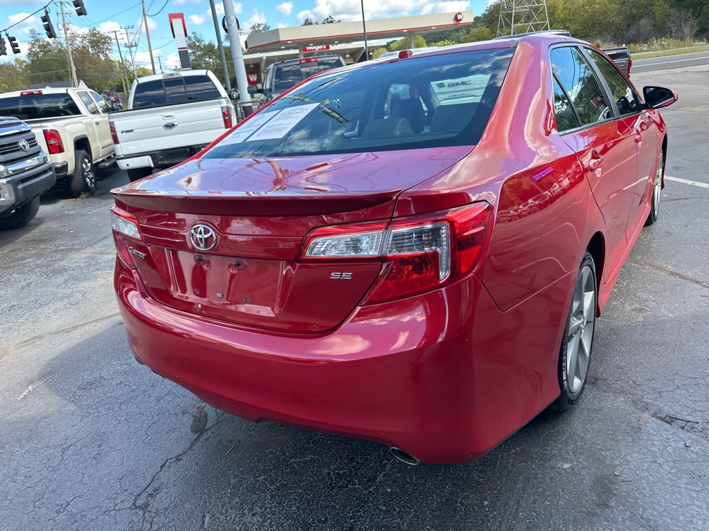 2013 Toyota Camry Image 3