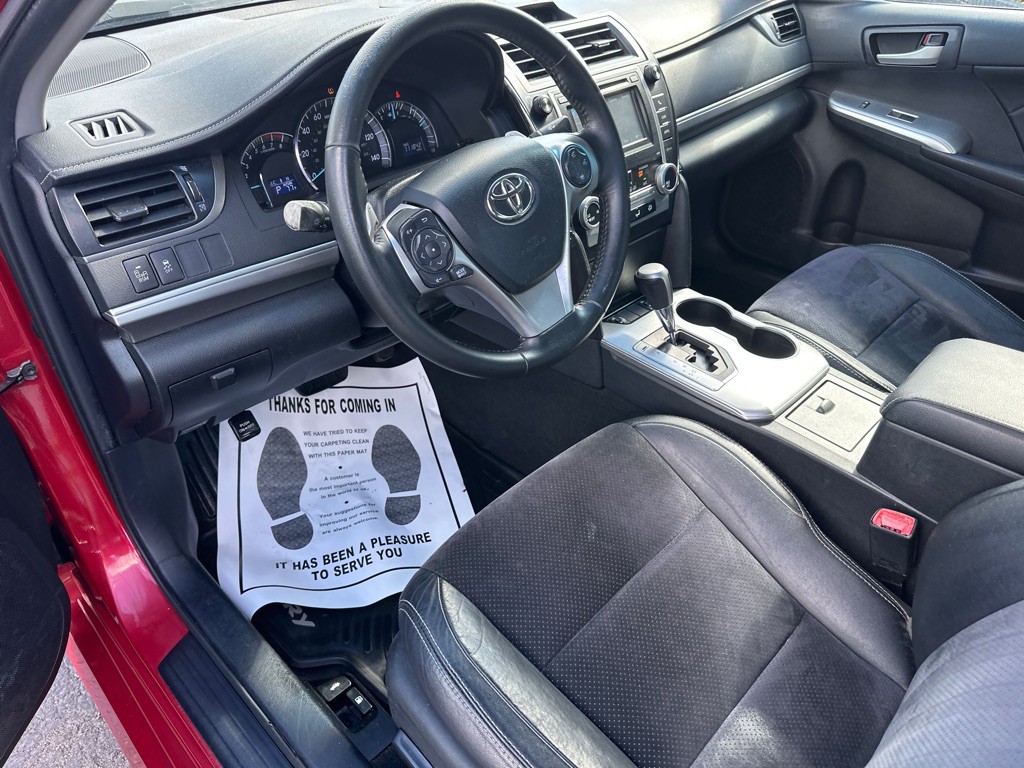 2013 Toyota Camry Image 14