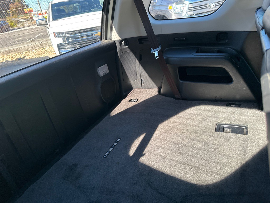 2016 Toyota 4Runner Image 11
