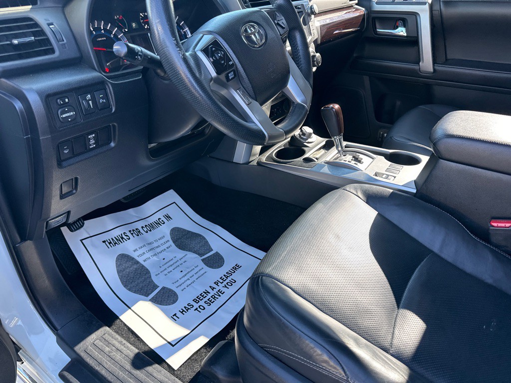 2016 Toyota 4Runner Image 14