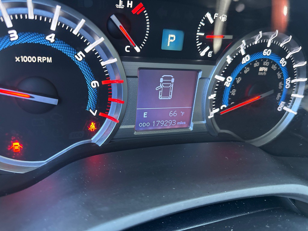 2016 Toyota 4Runner Image 15