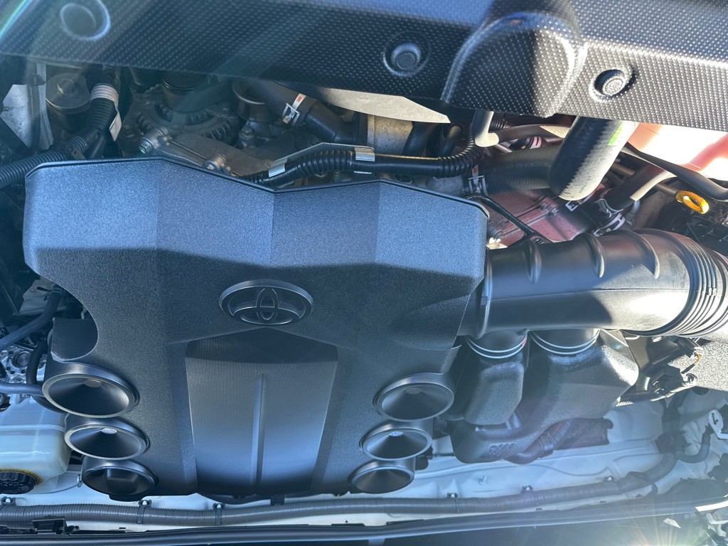 2016 Toyota 4Runner Image 19