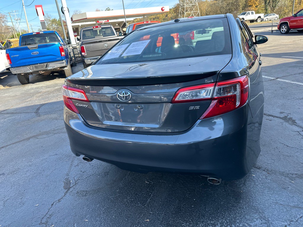 2012 Toyota Camry Image 3