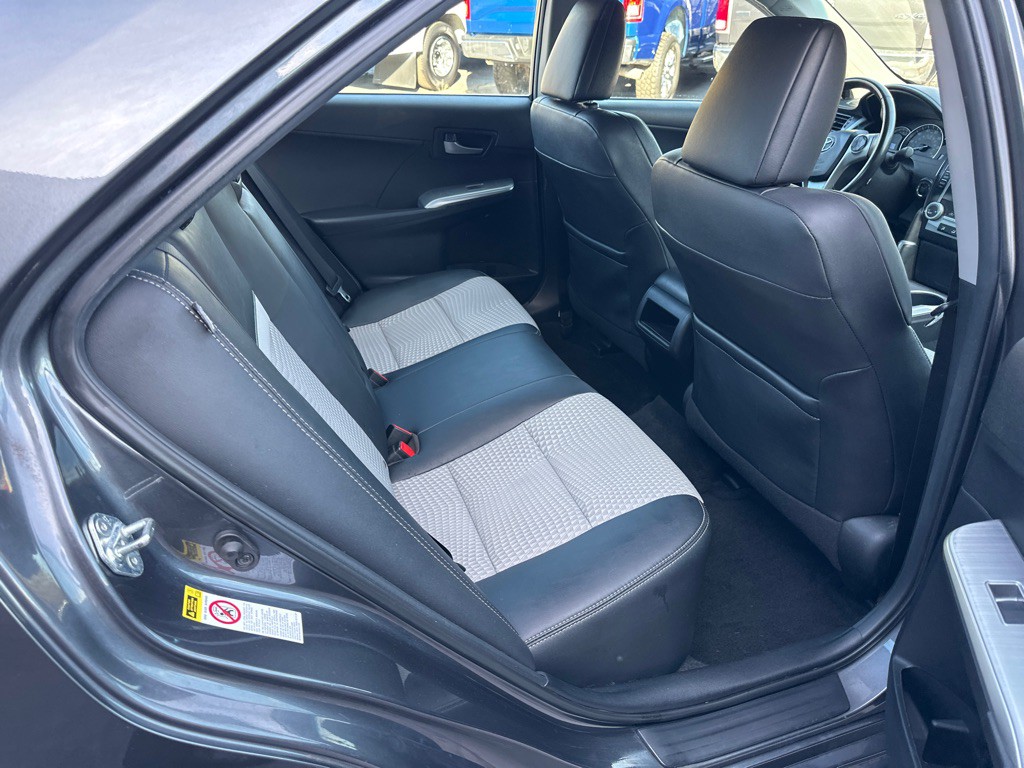 2012 Toyota Camry Image 9